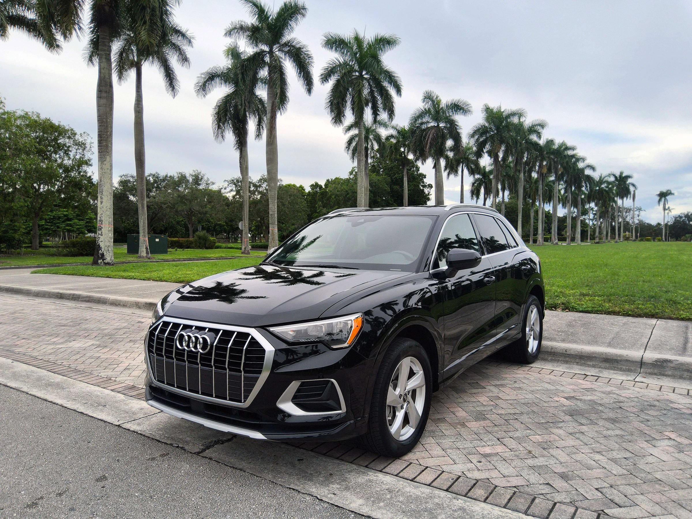 Used 2022 Audi Q3 2.0T Premium AWD/4WD image 3