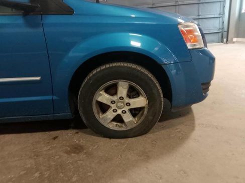 Used 2008 Dodge Grand Caravan SXT FWD image 38