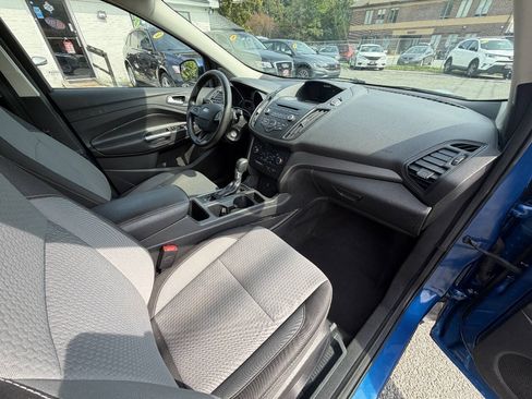Used 2017 Ford Escape SE AWD/4WD image 11