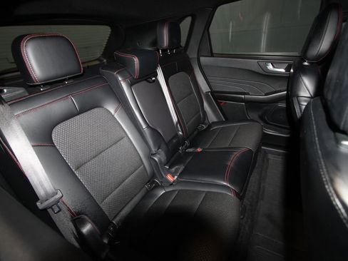 Used 2025 Ford Escape ST-Line w/ Equipment Group 301A image 24