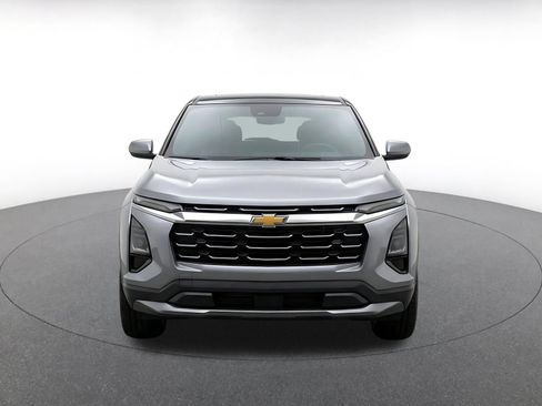Used 2025 Chevrolet Equinox LT FWD image 2