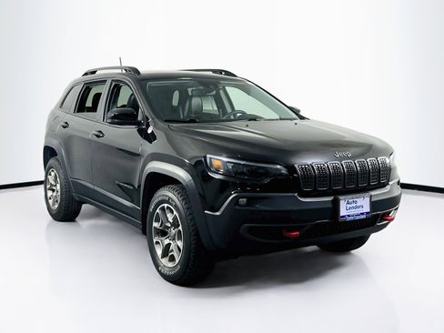 Used 2022 Jeep Cherokee Trailhawk w/ Premium Leather Package AWD/4WD image 3