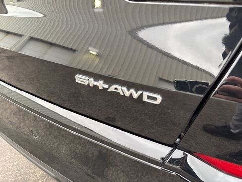 Used 2024 Acura MDX A-Spec image 11