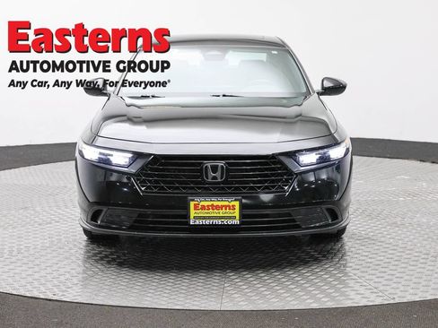 Used 2024 Honda Accord Sport image 2
