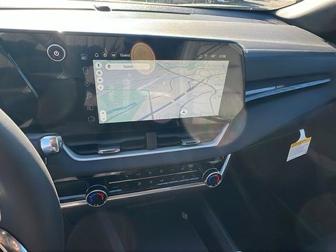 New 2026 Chevrolet Equinox LT image 24