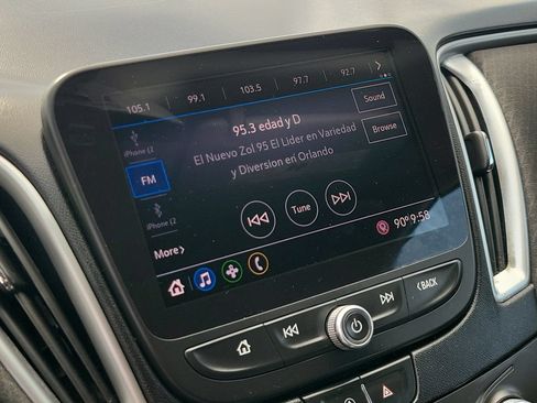 Used 2020 Chevrolet Malibu RS FWD image 23
