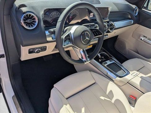 New 2026 Mercedes-Benz GLB 250 image 3