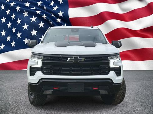 Used 2026 Chevrolet Silverado 1500 LT Trail Boss w/ LT Trail Boss Premium Package AWD/4WD image 4