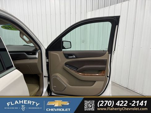 Used 2016 Chevrolet Suburban LTZ image 14