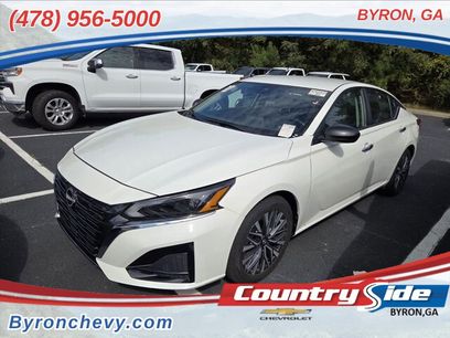 Used 2025 Nissan Altima 2.5 SV
