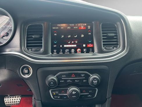 Used 2018 Dodge Charger R/T Scat Pack w/ Dynamics Package image 19