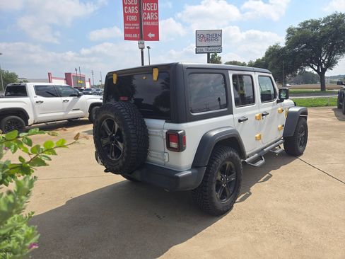 Used 2023 Jeep Wrangler Unlimited Sport AWD/4WD image 5