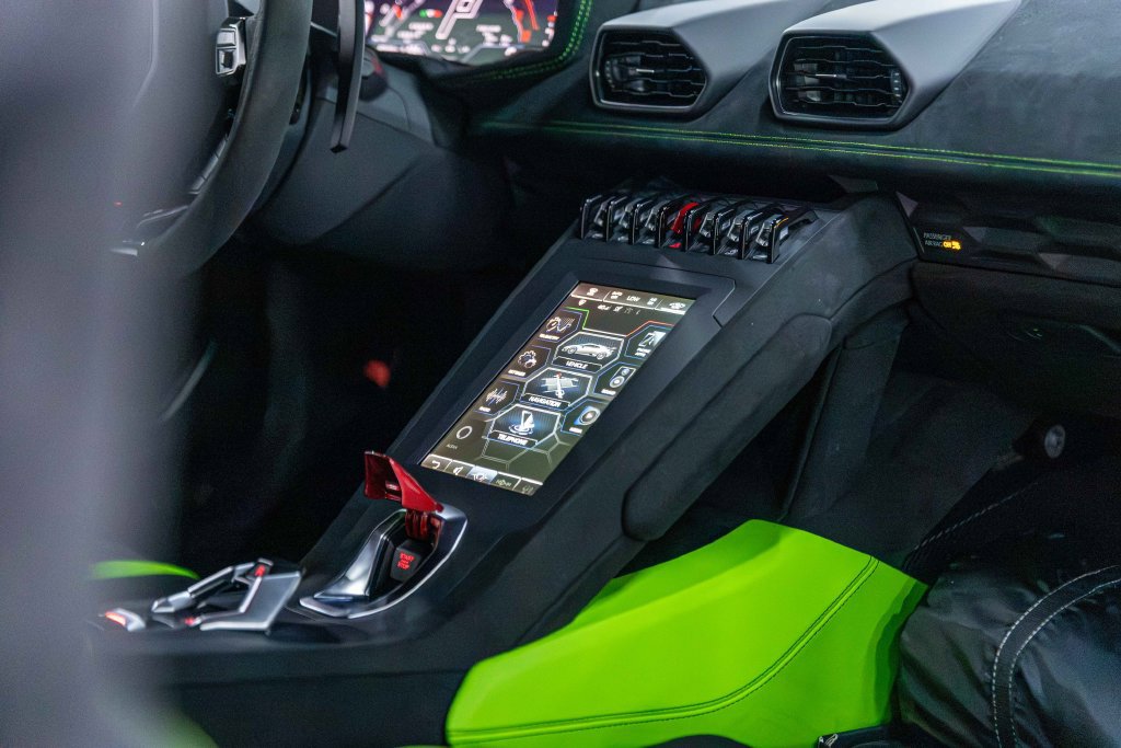Used 2022 Lamborghini Huracan STO RWD image 61