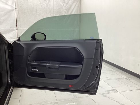 Used 2014 Dodge Challenger R/T image 20