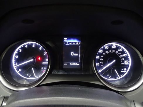 Used 2023 Toyota Camry SE image 26