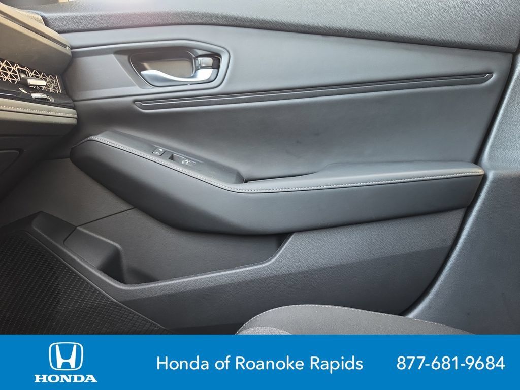 Certified 2025 Honda Accord Sport image 29