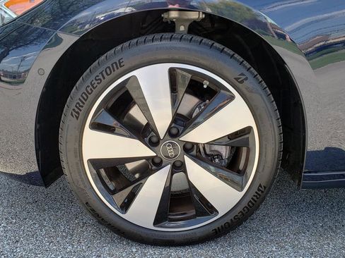 Used 2025 Audi A5 2.0T Prestige w/ 19" Wheel Package AWD/4WD image 27