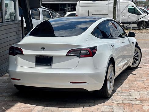 Used 2022 Tesla Model 3 image 39