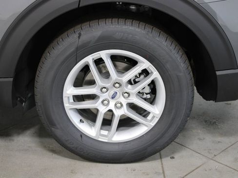 New 2026 Ford Explorer Active w/ Active Comfort Package image 17