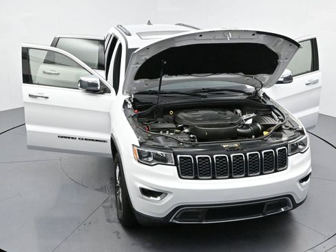 Used 2021 Jeep Grand Cherokee Limited AWD/4WD image 41