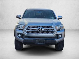 Used 2017 Toyota Tacoma TRD Off-Road video 2