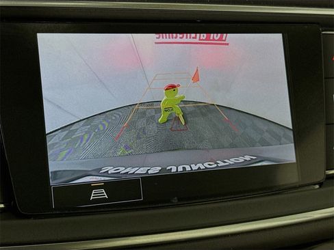 Used 2023 Buick Enclave Essence w/ Experience Buick Package image 5