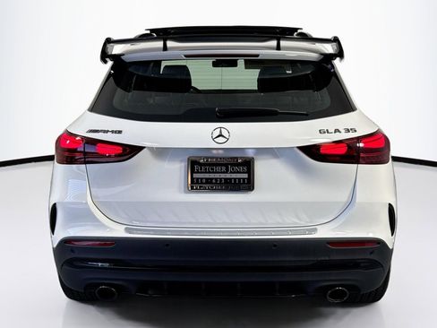New 2025 Mercedes-Benz GLA 35 AMG 4MATIC image 6