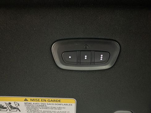 Used 2023 Jeep Wagoneer 4WD image 32