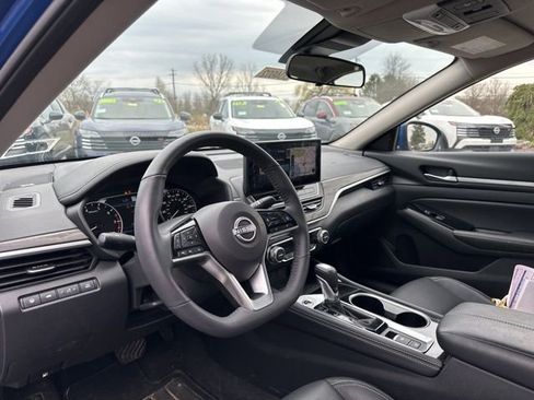 Certified 2025 Nissan Altima 2.5 SL image 9