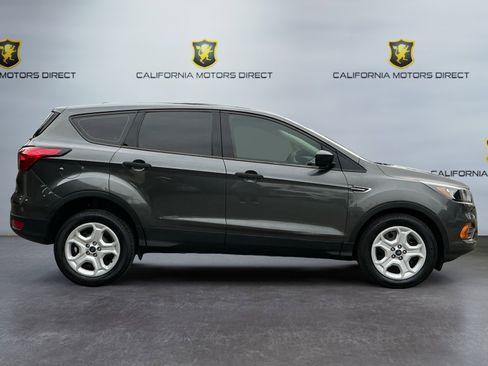 Used 2019 Ford Escape S image 4