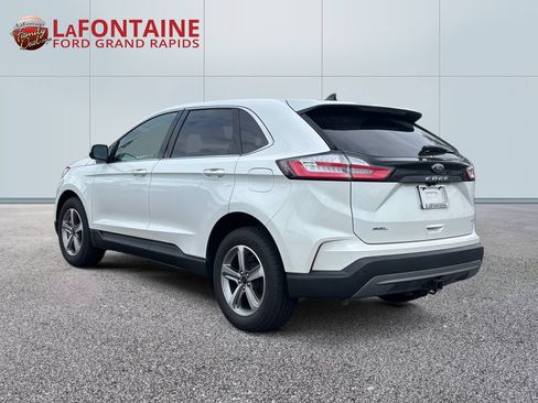 Used 2023 Ford Edge SEL w/ Convenience Package AWD/4WD image 5