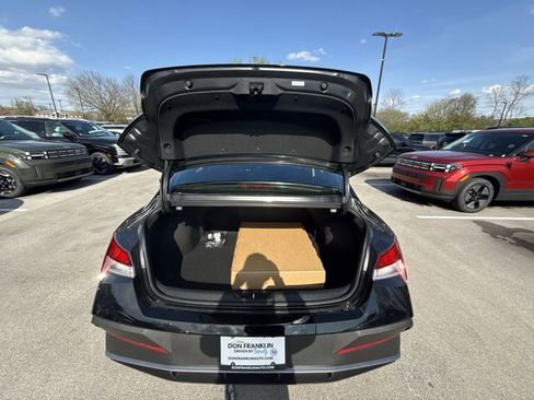 New 2026 Hyundai Elantra SE FWD image 22