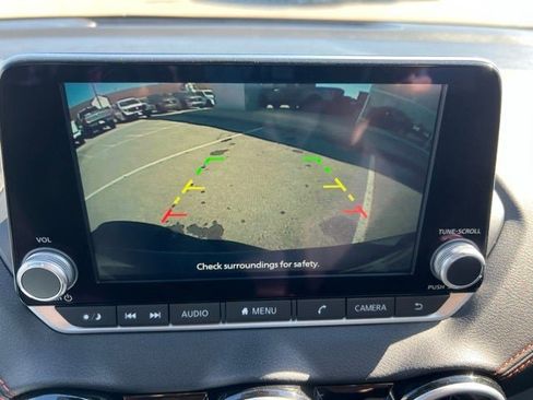 Used 2025 Nissan Sentra SR image 11