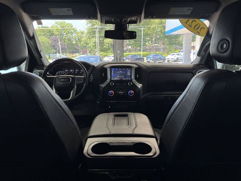 Used 2021 GMC Sierra 1500 SLT w/ SLT Premium Plus Package AWD/4WD image 17