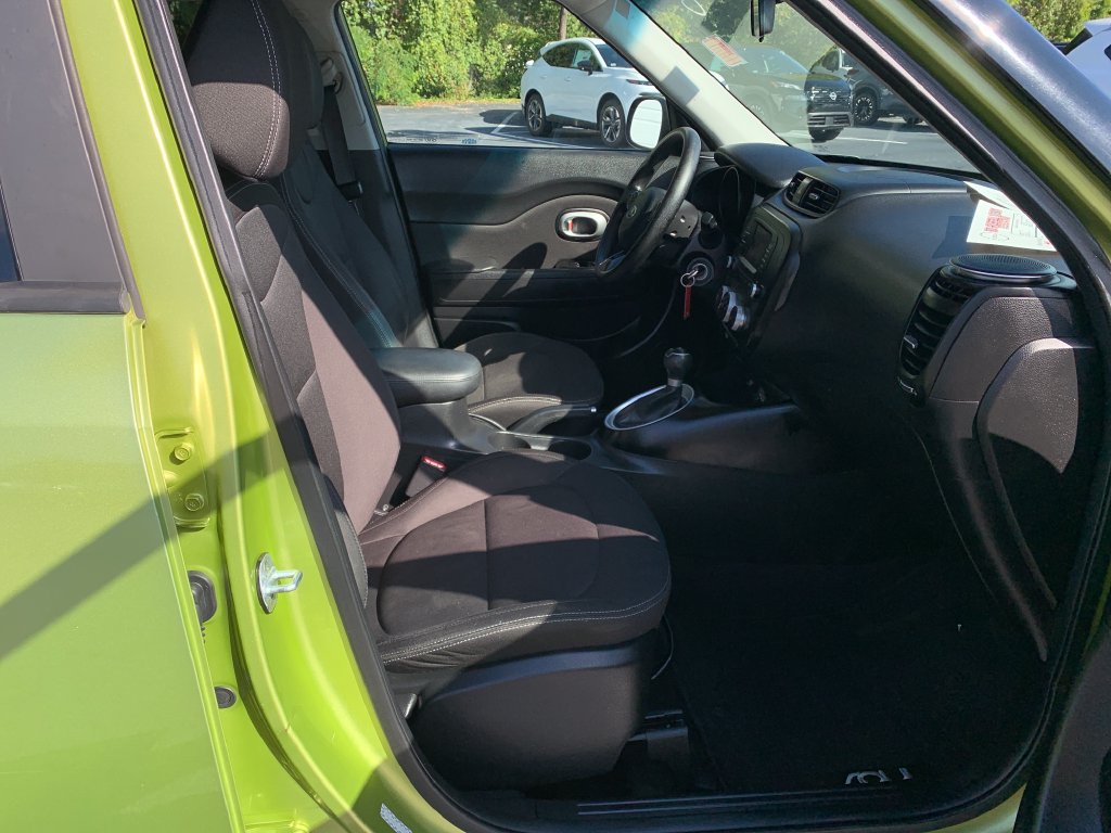 Used 2018 Kia Soul FWD image 30