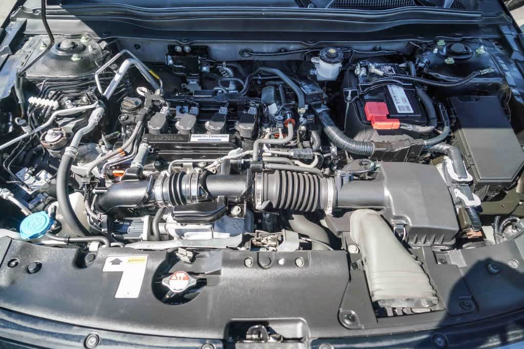 Used 2018 Honda Accord Sport image 26