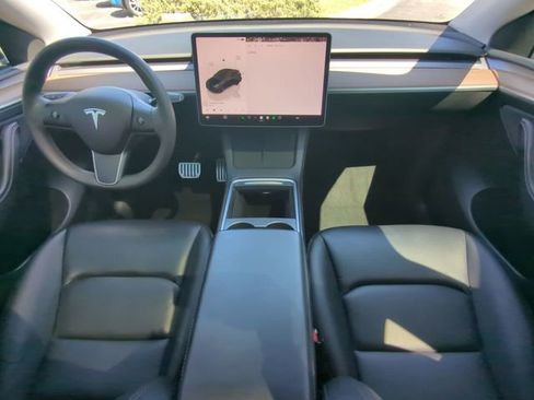 Used 2023 Tesla Model Y Performance AWD/4WD image 18