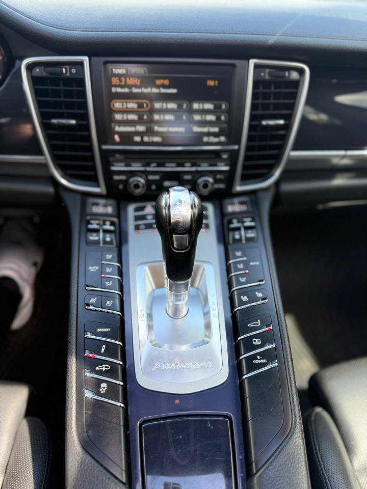 Used 2013 Porsche Panamera S RWD image 13