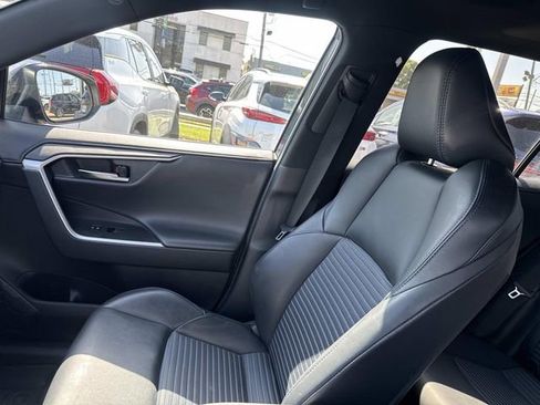 Used 2020 Toyota RAV4 XSE image 21