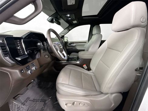 Used 2024 GMC Sierra 1500 SLT w/ SLT Premium Plus Package image 3