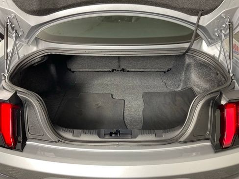 Used 2021 Ford Mustang GT RWD image 11