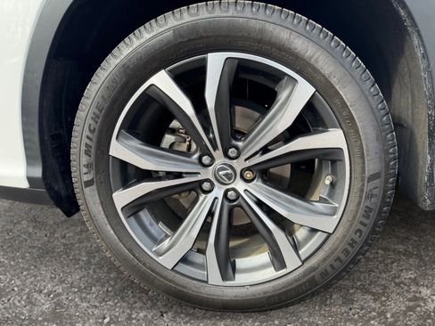 Used 2019 Lexus RX 350L w/ Premium Package image 15