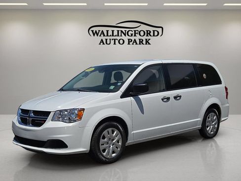 Used 2019 Dodge Grand Caravan SE FWD image 1