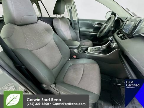 Used 2019 Toyota RAV4 XLE AWD/4WD image 29