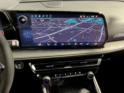 New 2026 Chevrolet Traverse LT w/ Enhanced Driving Package image 28