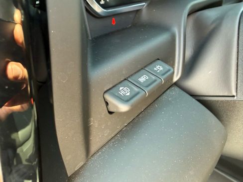 Used 2026 GMC Sierra 1500 AT4 w/ AT4 Premium Package AWD/4WD image 23