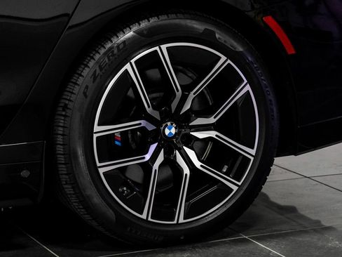Used 2023 BMW i7 xDrive60 AWD/4WD image 50
