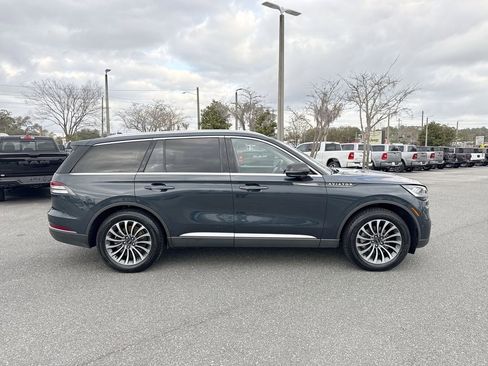 Used 2022 Lincoln Aviator Reserve w/ Equipment Group 201A image 2