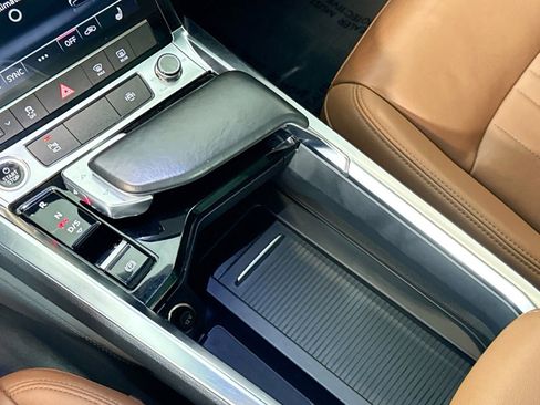 Used 2021 Audi e-tron Premium w/ Convenience Plus Package image 16