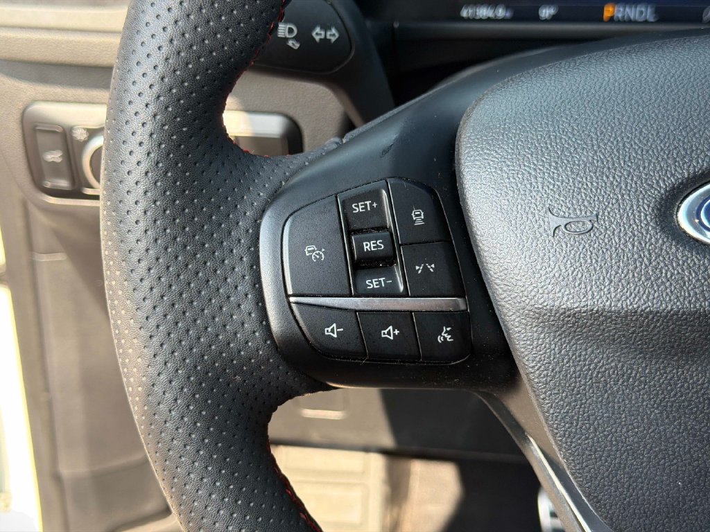 Used 2023 Ford Escape ST-Line w/ Tech Pack #1 AWD/4WD image 29